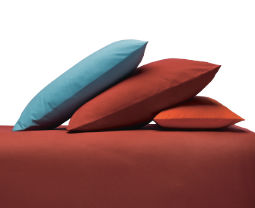 Inspiration für Schlafzimmer aus der Edel-Linon Bettwäsche Kollektion von Cotonea aus Bio-Baumwolle